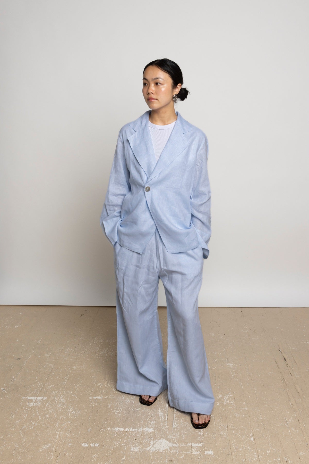 LIGHT BLUE SAKO LINEN PANTS