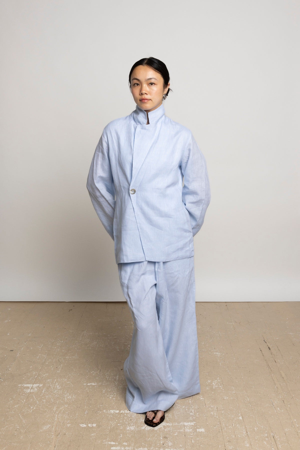 LIGHT BLUE SAKO LINEN PANTS