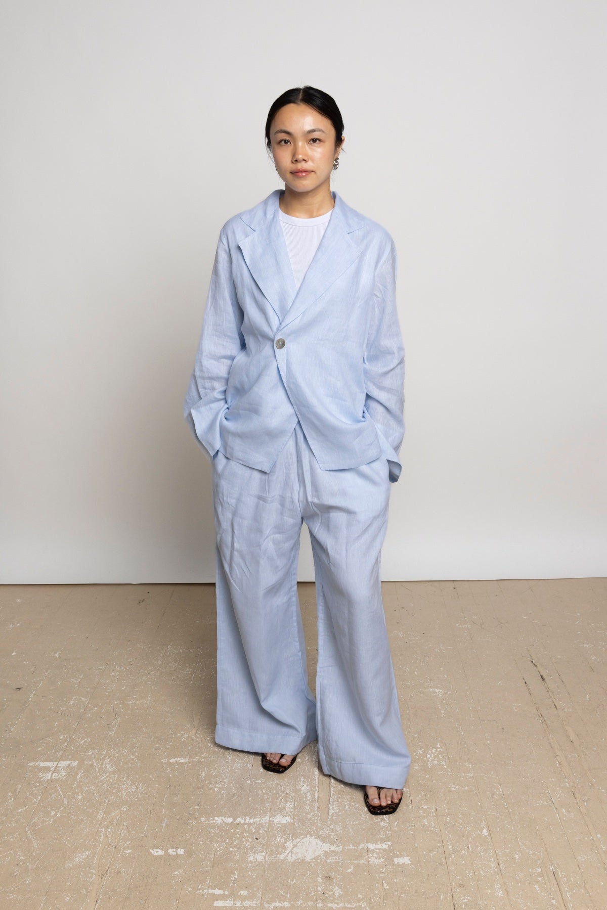 UMI LINEN RESORT SHIRT IN LIGHT BLUE