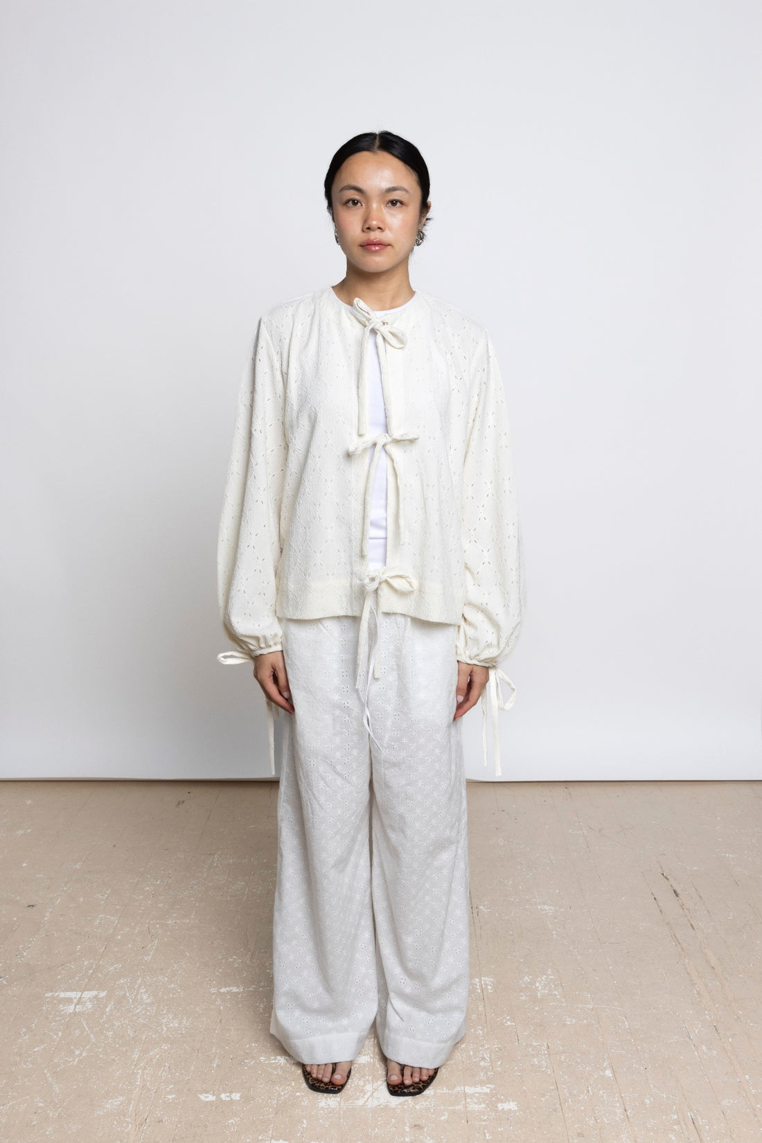 Erun Tie-Front Embroidered Cotton Top – Ivory